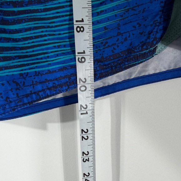 Nike Royal Blue Sports Shorts - Picture 5 of 10